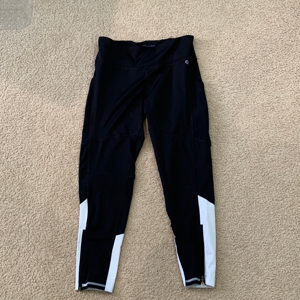 Size large champion 7/8 length activewear leggings